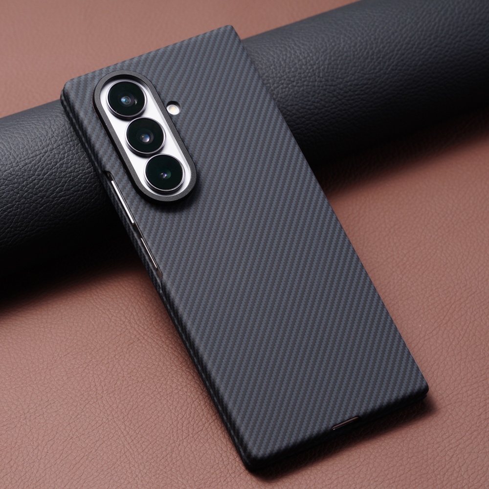 Glass Bed - Ultra Thin Carbon Fiber For MagSafe